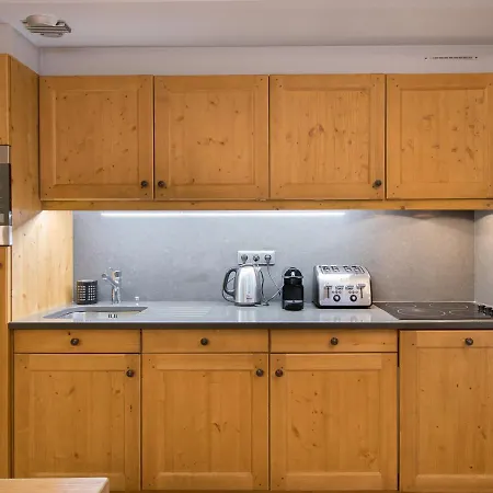 Superbe 80m² Pour 6 A 1850 - 3 Chambres, Parking, Casier A Skis - Fr-1-564-42 Apartment Courchevel